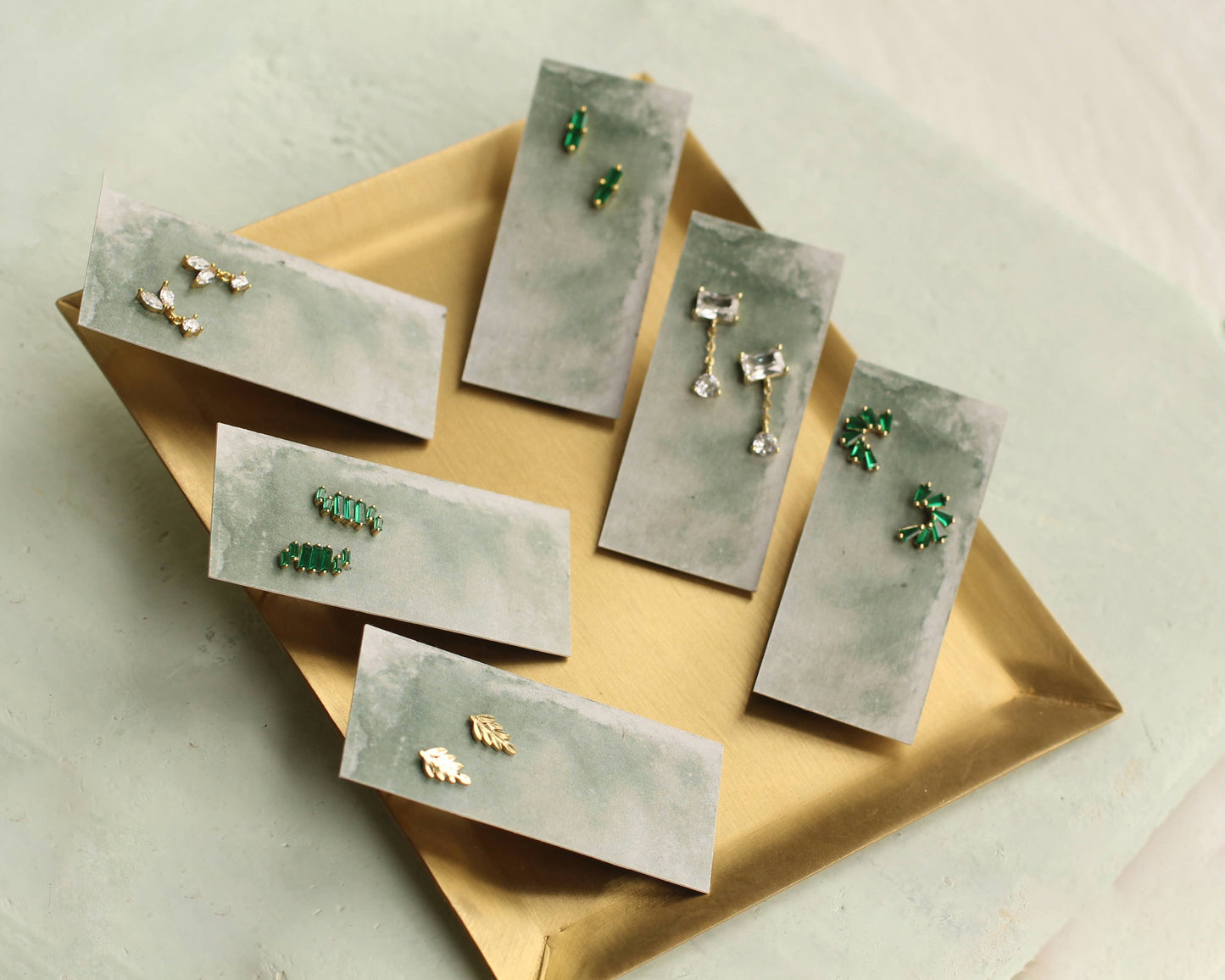 Oak Leaf Zirconia Jewells Japanese Stud Earrings