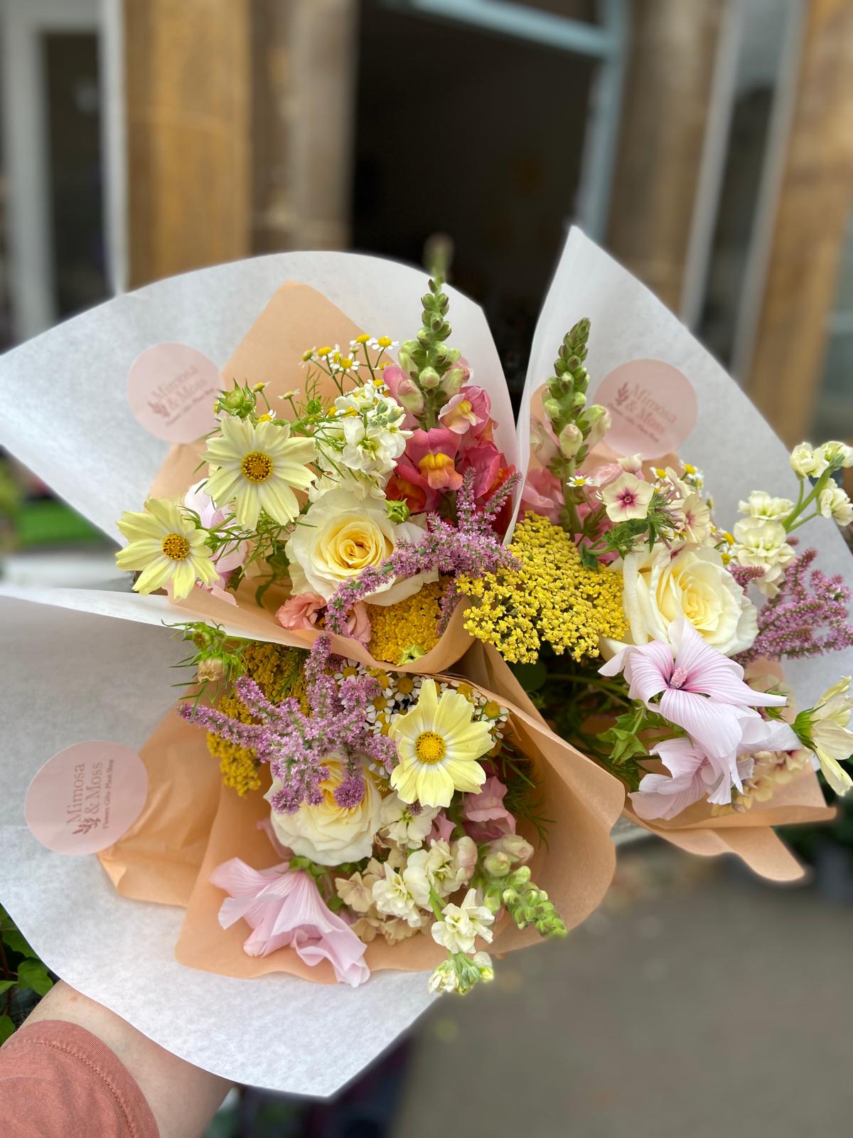 Summer Mix Mini Posy