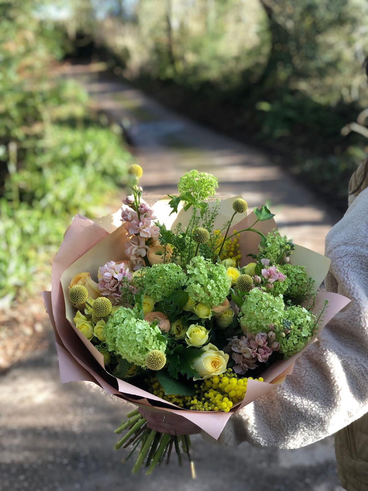 Buttercup Blush Spring Bouquet