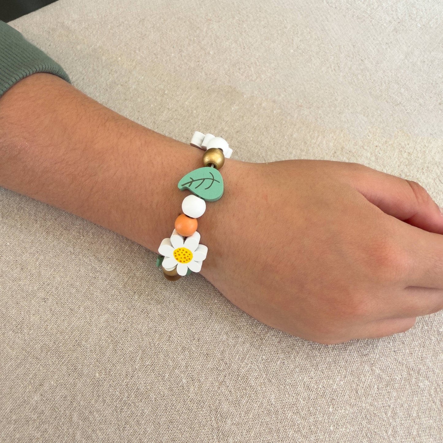 Mini Daisy Bracelet Gift Kit Wooden Bead Jewellery Making Friendship Bracelet Childrens