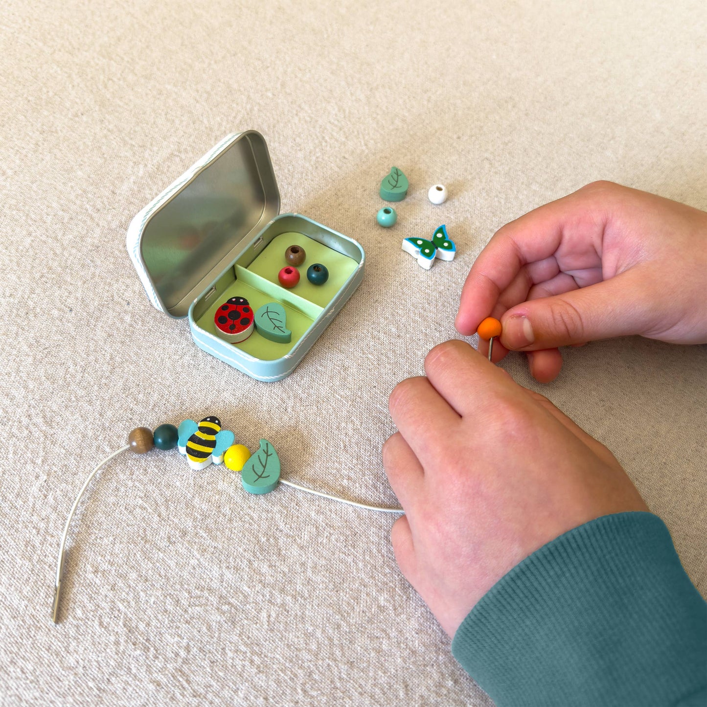 Mini Minibeast Bracelet Gift Kit Wooden Bead Jewellery Making Friendship Bracelet Childrens
