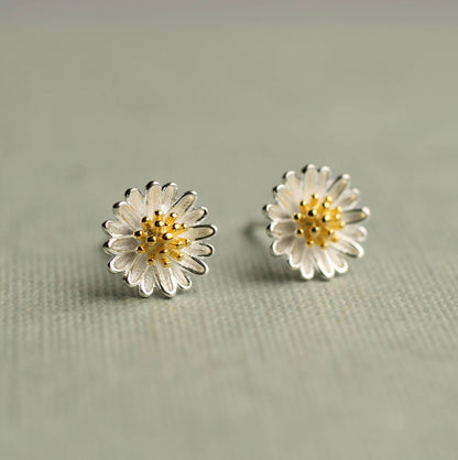 Daisy Sterling Silver Stud Earrings
