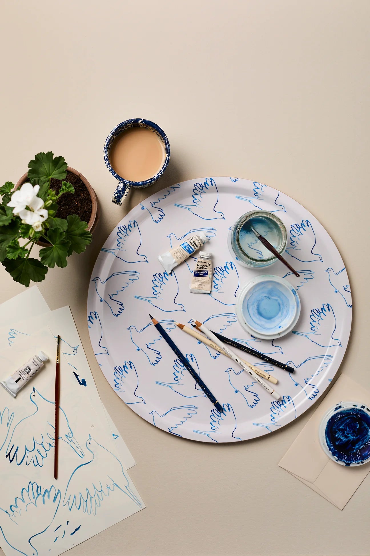 Doves Round Tray