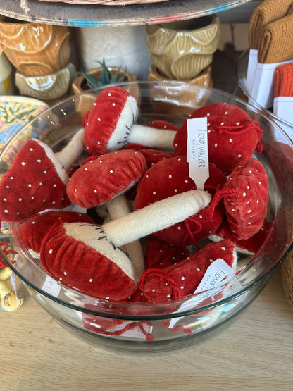 Mixed Red Velvet Mushroom Decs