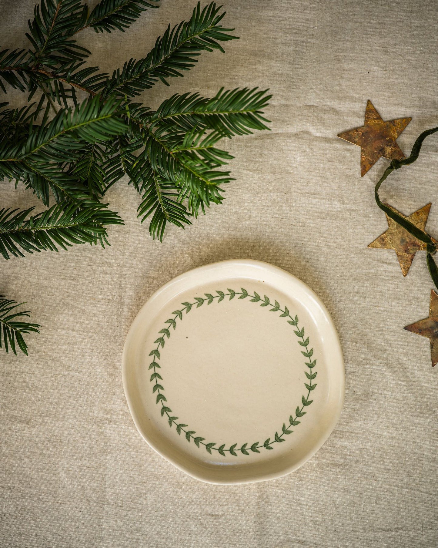 Hand Painted Snack Plate - Wreath