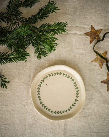 Hand Painted Snack Plate - Wreath
