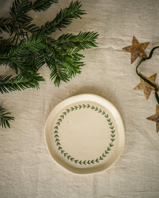 Hand Painted Snack Plate - Wreath