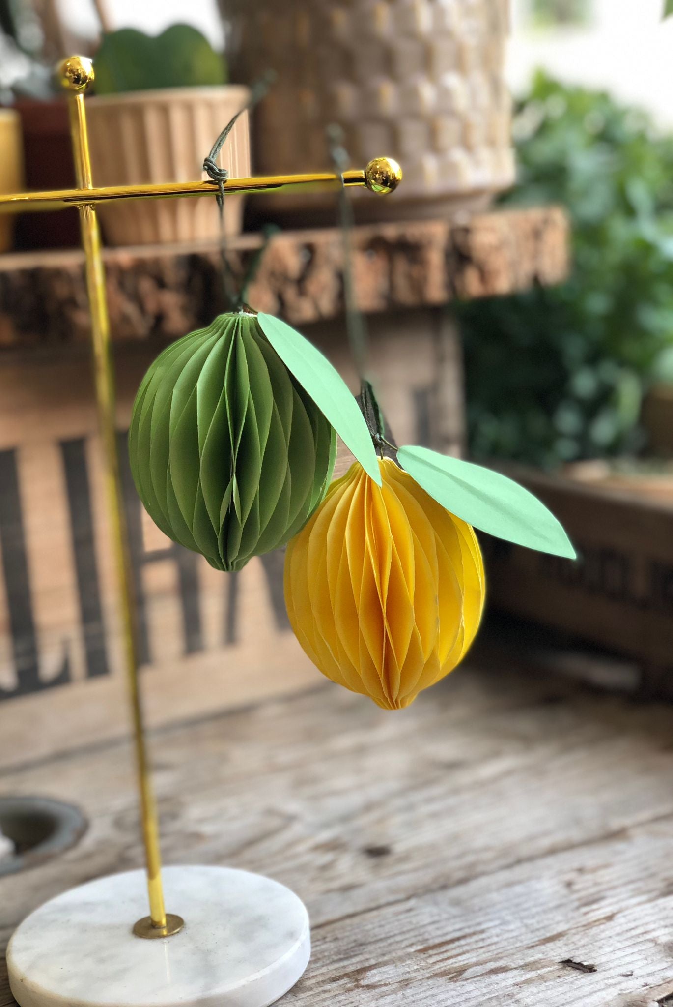 Honeycomb Lemon & Lime Decorations