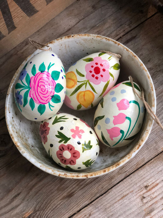 White Kashmiri Hand Painted Easter Egg Decoration