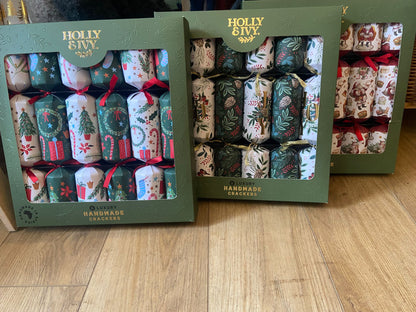 Holly & Ivy Luxury Christmas Crackers 6 pack