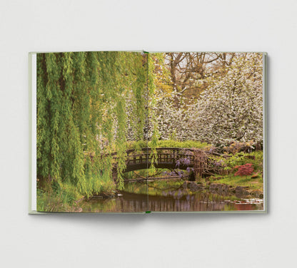 Britain's Best Gardens Book by Kendra Wilson